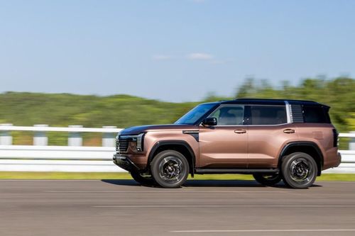 Mitsubishi Pajero hoàn toàn mới, sắp về Việt Nam?
