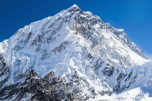 Vì sao khoảng 200 thi thể vẫn nằm lại trên đỉnh Everest?