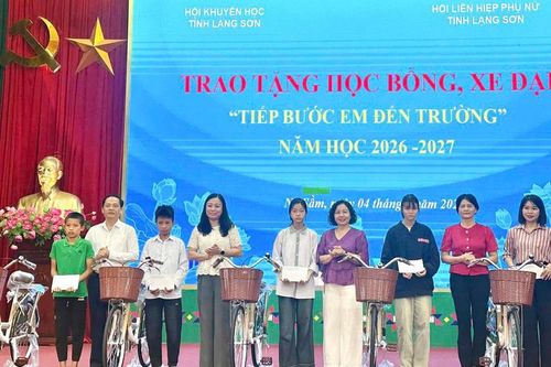 Hội LHPN Lạng Sơn 'tiếp sức đến trường' cho học sinh nghèo