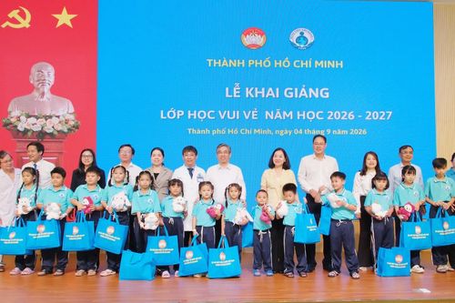 'Lớp học vui vẻ' - Nơi tiếp thêm nghị lực cho các em nhỏ mắc bệnh hiểm nghèo