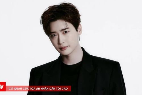 Lee Jong Suk bất ngờ rút khỏi bộ phim truyền hình mới do lịch quay bị thay đổi