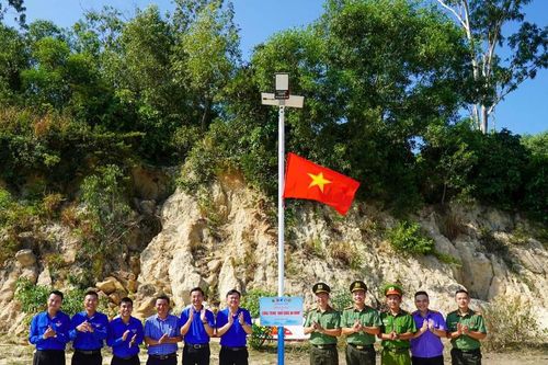 Thanh niên chung sức xây dựng nông thôn mới