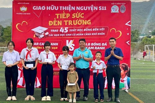 Phường Cam Ranh tổ chức giao hữu bóng đá thiện nguyện