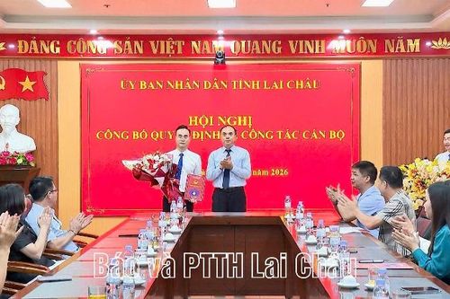 Công bố quyết định tiếp nhận và bổ nhiệm Phó Giám đốc Sở Xây dựng