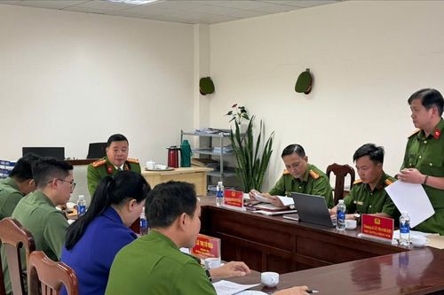 Tháo nút thắt, đẩy nhanh chuyển đổi số