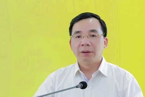 Chuẩn bị chu đáo các điều kiện phục vụ lễ khai giảng, tạo không khí phấn khởi cho cán bộ, giáo viên và học sinh bước vào năm học mới