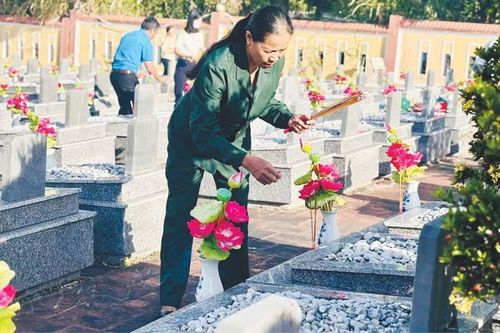 Các anh luôn sống mãi trong lòng Nhân dân, đồng đội