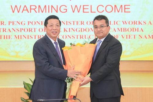 Tăng cường hợp tác giao thông vận tải Việt Nam - Campuchia