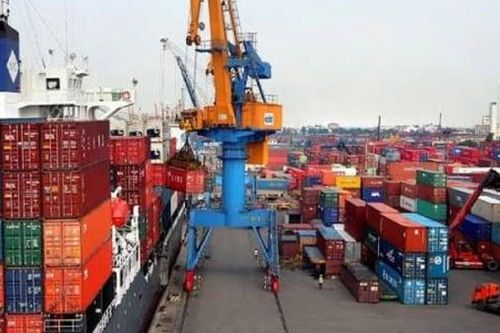 Hàng hoá tạm xuất tái nhập có phải xuất hoá đơn điện tử khi cho mượn và sửa chữa không?