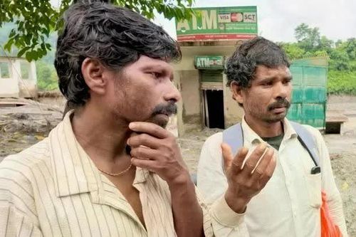 Người cha vay 13 USD, đi bộ nhiều ngày tìm con mất tích sau lũ Nepal