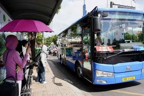 TPHCM yêu cầu đẩy nhanh số hóa, tạo điều kiện tối đa hỗ trợ người dân đi xe buýt