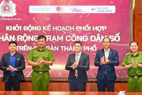 TPHCM: Triển khai nhân rộng 'Trạm công dân số', đáp ứng yêu cầu chuyển đổi số, phục vụ người dân, doanh nghiệp