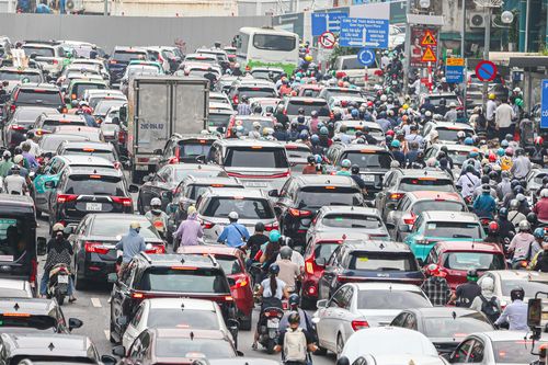 Hà Nội: Nút Nguyễn Chí Thanh - Đê La Thành tắc từ sáng, sau 5/9 còn đến mức nào?
