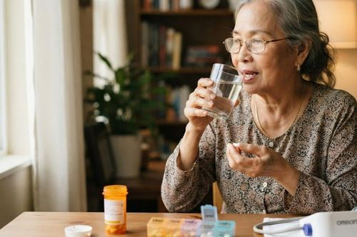 Điều gì xảy ra khi thường xuyên quên uống thuốc huyết áp?