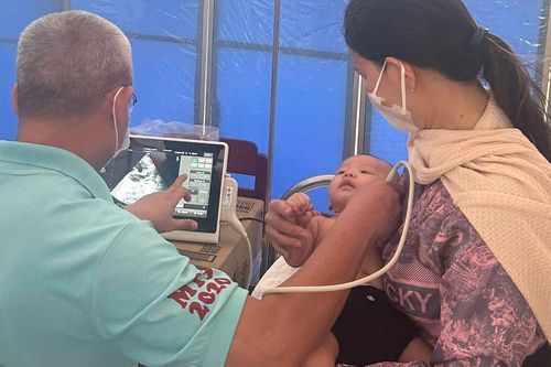 Bé 3 tháng tuổi được phát hiện bệnh tim khi khám miễn phí