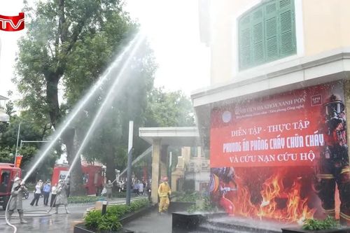 Diễn tập phương án PCCC và CNCH tại Bệnh viện Đa khoa Xanh - Pôn
