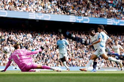 Man City 0-0 Coventry: Khung thành rung chuyển