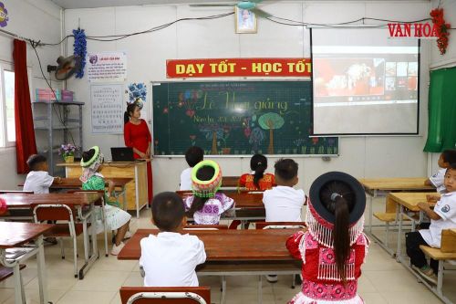 Hơn 432.000 học sinh Thái Nguyên khai giảng năm học mới