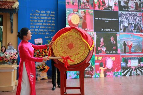 Tưng bừng khai giảng ở ngôi trường hơn 100 năm tuổi giữa lòng Hà Nội