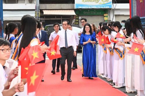 Hơn 2,6 triệu học sinh TP.HCM bước vào năm học mới
