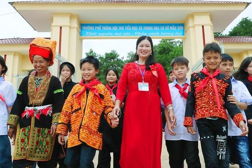 Dựng mái trường, gieo mầm tương lai nơi phên dậu Tổ quốc