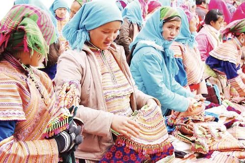 Du lịch 'tiếp sức' cho làng nghề