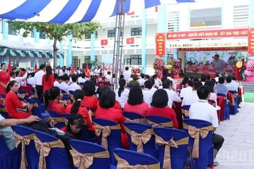 Phó Chủ tịch Quốc hội Nguyễn Khắc Định dự Lễ khai giảng năm học 2026-2027 tại Khánh Hòa