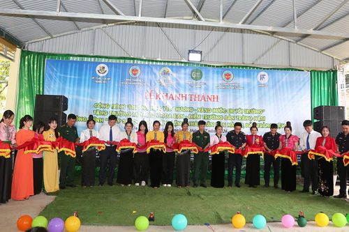 Niềm vui bên điểm trường mới