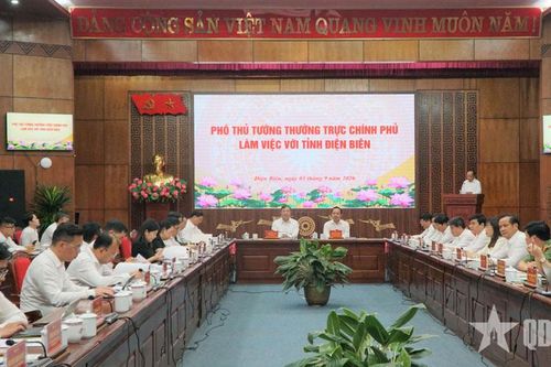 Điện Biên quan tâm đầu tư, phát triển đồng bộ hạ tầng giao thông