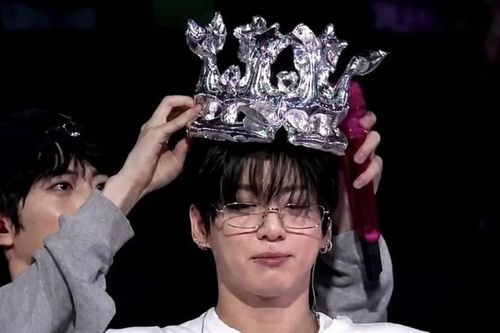 Jungkook (BTS) khiến người hâm mộ xúc động với cử chỉ đặc biệt này