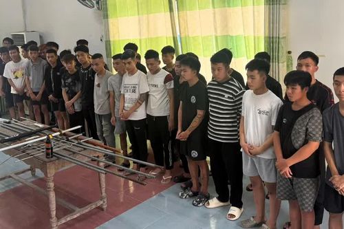 Thách thức nhau trên TikTok, hai nhóm thanh thiếu niên hỗn chiến