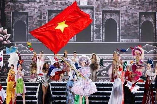 Bảo Ngọc đẹp rạng rỡ trong chung kết Miss World 2026