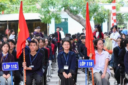 Học sinh nội trú Bắc Ninh hân hoan trong Lễ khai giảng năm học mới