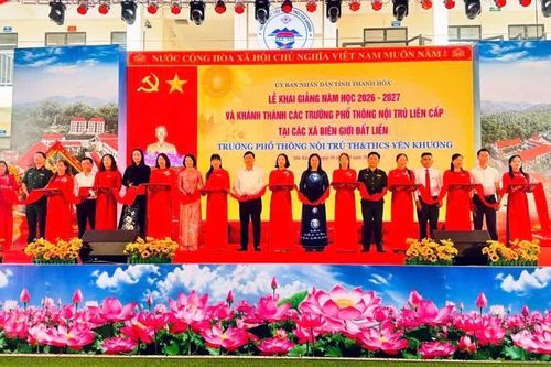 Niềm vui ngập tràn mái trường mới nơi biên giới Yên Khương