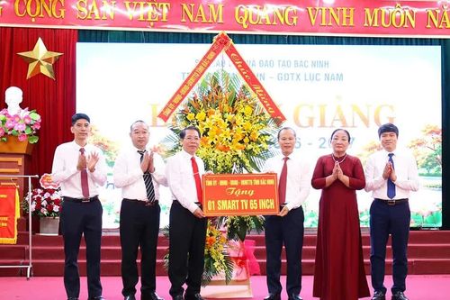 Lãnh đạo tỉnh Bắc Ninh dự Lễ khai giảng năm học mới