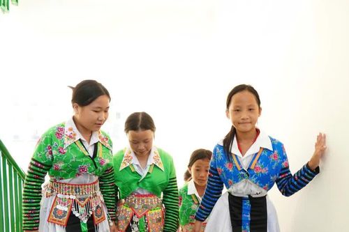Đường đến trường của trẻ vùng biên bớt nhọc nhằn nhờ có trường nội trú