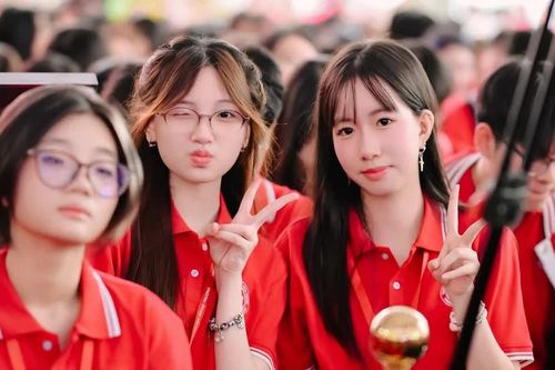 Hiệu trưởng Trường ĐH Ngoại thương khuyến khích sinh viên tham gia ngoại khóa