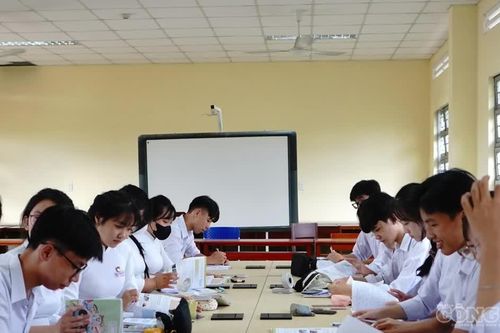 'Siết' thi học sinh, giáo viên giỏi: Cắt ít nhất 50% hội thi, phong trào hình thức