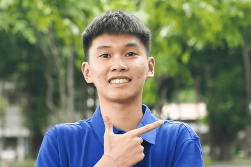 Thủ khoa kép cũng 'ngộp' trong tuần đầu tiên học đại học