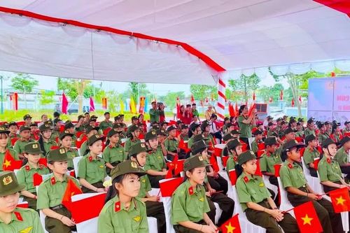 Trường Văn hóa Công an nhân dân VI đón những mầm non đầu tiên