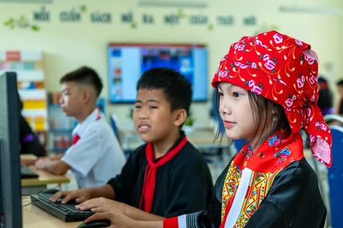 Ngôi trường mới nơi biên giới chắp cánh ước mơ học sinh Bình Liêu
