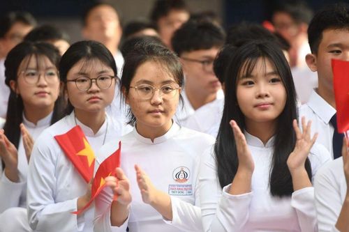 Cả nước khai giảng năm học mới, khánh thành loạt trường liên cấp nội trú
