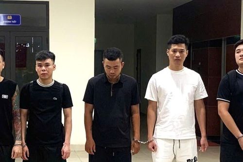 Hàng trăm người sập bẫy đường dây giả danh 'Huấn Hoa Hồng' cho vay tiền