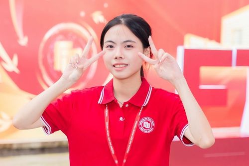 Thủ khoa thi tốt nghiệp THPT năm 2026 chọn theo học Trường ĐH Ngoại thương