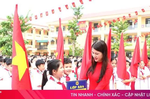 Hà Tĩnh rộn ràng ngày hội khai trường