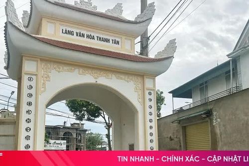 Cổng làng ở Hà Tĩnh sau sáp nhập: giữ lại hay dỡ bỏ?