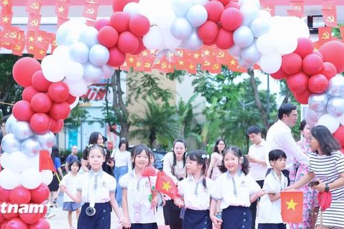 Cả nước rộn ràng trong lễ khai giảng năm học mới 2026-2027