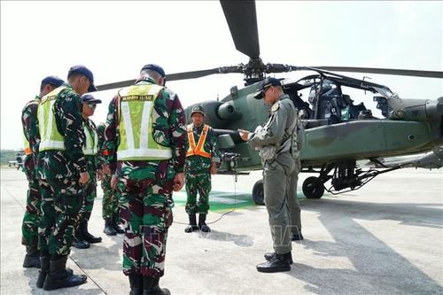 Năm nước diễn tập đổ bộ đường không tại Indonesia