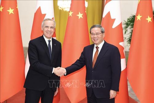 Canada và Trung Quốc nối lại đối thoại quốc phòng sau 8 năm