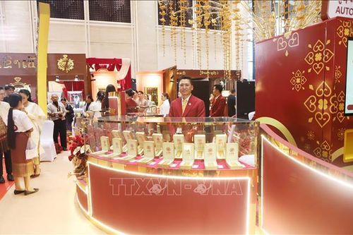 Lễ hội Vàng Lào hướng tới đạt tiêu chuẩn quốc tế và mở rộng hợp tác